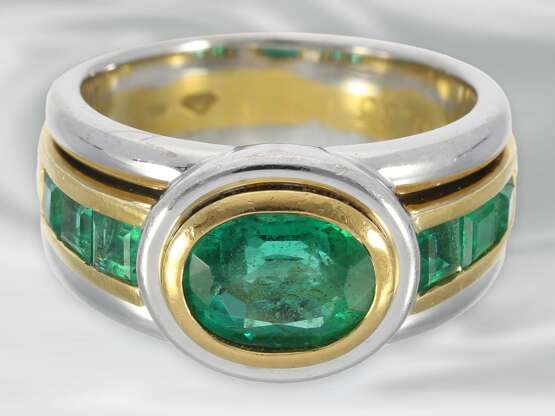 Ring: wertvoller und sehr solide gearbeiteter 18K Smaragd-Goldschmiedering, Mittelstein von 1,6ct - фото 2