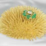 Brosche: außergewöhnliche vintage Gelbgold-Brosche "Seeigel" - "Sea Urchin" von Tiffany & Co., besetzt mit Smaragden und Brillanten, große schwere Ausführung, 18K Gold, ca. 2. Hälfte 20. Jahrhundert - photo 1