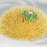 Brosche: außergewöhnliche vintage Gelbgold-Brosche "Seeigel" - "Sea Urchin" von Tiffany & Co., besetzt mit Smaragden und Brillanten, große schwere Ausführung, 18K Gold, ca. 2. Hälfte 20. Jahrhundert - photo 5