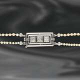 Kette/Collier: 2-reihige, sehr seltene und wertvolle antike Collierkette mit Naturperlen, 14K Weißgoldschließe mit Diamanten, ca. 1ct - photo 3