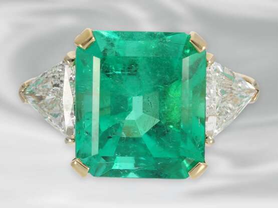 Ring: außergewöhnlicher Ring mit natürlichem Smaragd aus Kolumbien, Ausnahmequalität, ca. 12ct, (CGL Carat Gem Lab Report), 18K Gelbgold - Foto 2