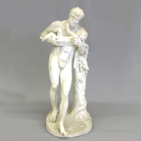 ITALIENISCHER BILDHAUER DES 19. Jahrhundert, "Silen mit Kind Dionysos (Bacchus)" - photo 1