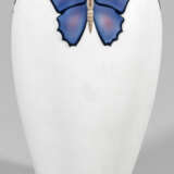 Ziervase mit Schmetterlingsdekor - Foto 1