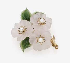 Brosche "Kirschblüte" mit Rosenquarz, Jade, Perlen und Diamanten