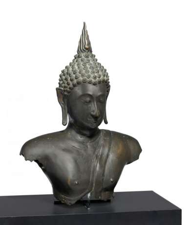 Torso eines Buddha - photo 1