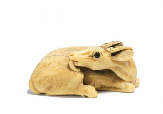 Netsuke: Liegender Shika-Hirsch - photo 1