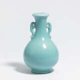 Kleine Vase mit ruyi-förmigen Henkeln - photo 1