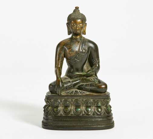 Buddha Shakyamuni auf hohem Lotossockel - photo 1