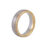 Ring, rundum bes. mit Brillanten, zusammen ca. 0,75 ct - фото 4