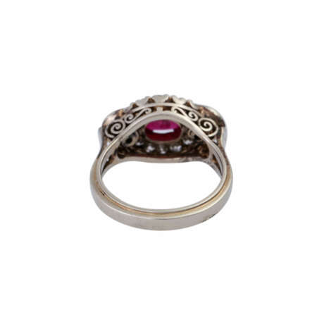 Ring mit ovalem Rubincabochon, ca. 0,5 ct - Foto 4