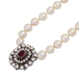 Perlenkette mit Juwelen-Schmuckschließe, - Foto 4