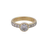 Ring mit zentralem Brillant von ca. 1 ct, - фото 1