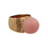 Ring mit rosafarbener Koralle, hoher Cabochon, rund 15 mm, - photo 2