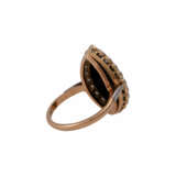 Ring mit Onyxplatte in Navetteform und Diamanten ca. 0,45 ct, - photo 3