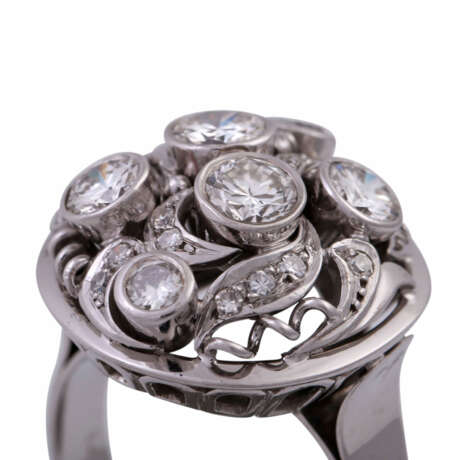 Ring mit Diamanten zusammen ca. 2,62 ct - Foto 5
