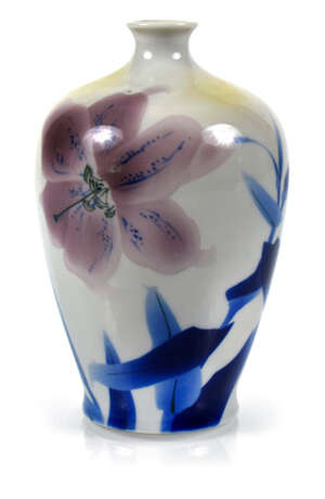 Kleine Koranja-Vase, Porzellan - Foto 1
