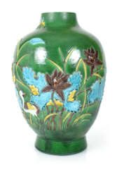 Grüngrundige Fahua-Vase, China