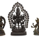 Drei Bronzeskulpturen, Nepal - Foto 1