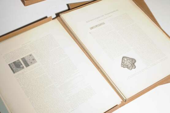3 Teppich-Bände, herausgegeben vom K. K. Österreichischen Handels-Museum, 1892 - photo 12