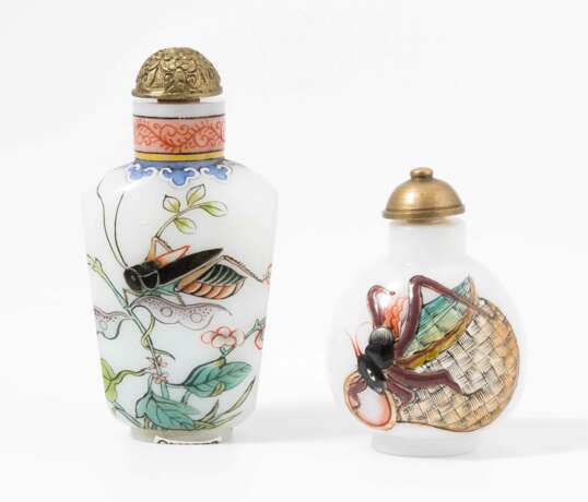 Lot: 2 Snuff Bottles - photo 1