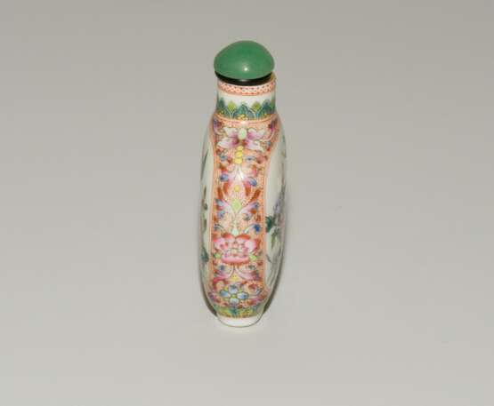 Lot: 3 Snuff Bottles - фото 5