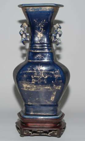 Vase mit Golddekor - photo 2
