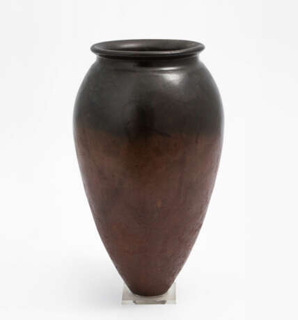 Schwarzrandige Vase - фото 1