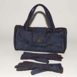 Chanel, Lammfell-Handtasche und -Handschuhe - Foto 4