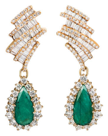 Paar Smaragdohrhänger mit Diamanten - Foto 1