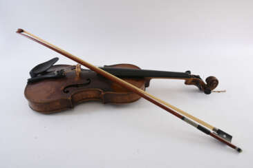 FRANCESCO RUGelbgoldERI. Nach. Geige mit Bogen und Kasten,Modell von 1676, um 1900