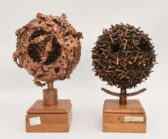 I.DVORŠAK, "Zwei Bäume", Skulpturen aus Kupfer/Eisen auf Holz, bezeichnet und datiert - Foto 3