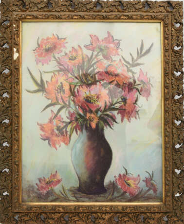 UNBEKANNTER KÜNSTLER,"Blumenstrauß in der Vase", Pastellreide auf Papier, hinter Glas gerahmt, signiert und datiert - photo 1