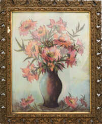 UNBEKANNTER KÜNSTLER,"Blumenstrauß in der Vase", Pastellreide auf Papier, hinter Glas gerahmt, signiert und datiert