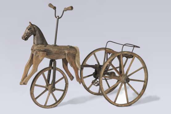Seltenes Dreirad-Pferd aus Holz - - - Foto 1