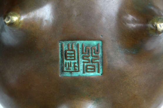 Bronzegrapen China - photo 2
