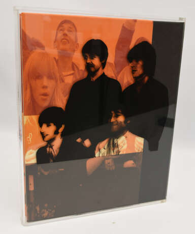 THE BEATLES- "BIG: BEATLES IN GERMANY": gebundene signierte und limitierte Ausgabe in Acrylschober, UK 1997 - photo 3