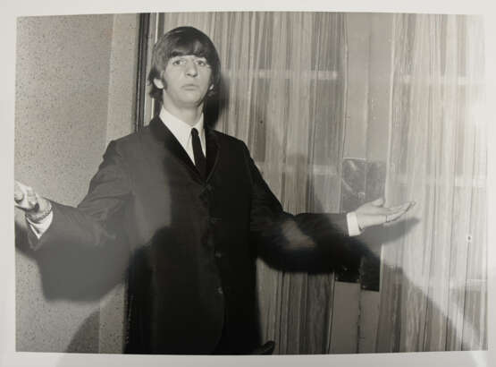 THE BEATLES- BLACK& WHITE PHOTOS, 5 SW-Abzüge auf Fotopapier, Prestwich 1963/64 - photo 3