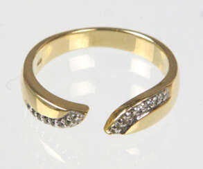 Ring mit weißen Saphiren - Gelbgold 375