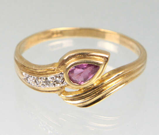 Turmalin Ring mit Diamant - Gelbgold 333 - фото 1