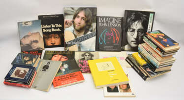 THE BEATLES- BOOKS 2: JOHN LENNON LITERATURE; diverse Monografien bzw. Literatur über John Lennon, UK/USA/BRD 1965-1996