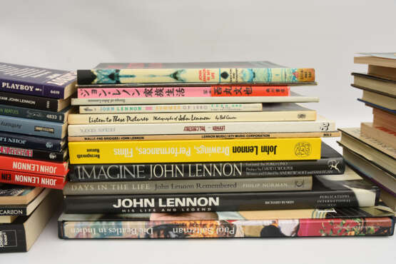 THE BEATLES- BOOKS 2: JOHN LENNON LITERATURE; diverse Monografien bzw. Literatur über John Lennon, UK/USA/BRD 1965-1996 - photo 6