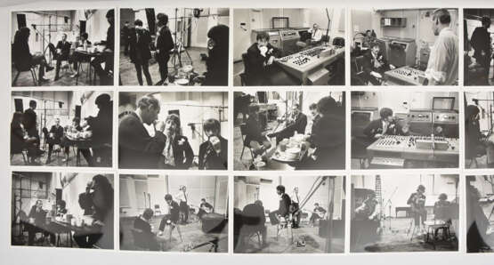 THE BEATLES- PHOTOGRAPHS 3: RECORDING SGTiefe: PEPPER, 19 lizensierte SW-Fotos des Times Newspaper Magazines, London 1967 - фото 1