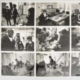 THE BEATLES- PHOTOGRAPHS 3: RECORDING SGTiefe: PEPPER, 19 lizensierte SW-Fotos des Times Newspaper Magazines, London 1967 - Foto 1