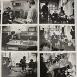 THE BEATLES- PHOTOGRAPHS 3: RECORDING SGTiefe: PEPPER, 19 lizensierte SW-Fotos des Times Newspaper Magazines, London 1967 - фото 4