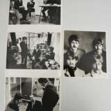 THE BEATLES- PHOTOGRAPHS 3: RECORDING SGTiefe: PEPPER, 19 lizensierte SW-Fotos des Times Newspaper Magazines, London 1967 - фото 5