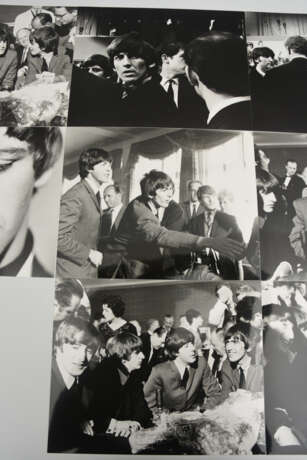THE BEATLES- PHOTOGRAPHS 6: "Press Conference Premiere of A Hard Day´s Night", SW-Abzüge auf Fotopapier, Liverpool 1964 - photo 3