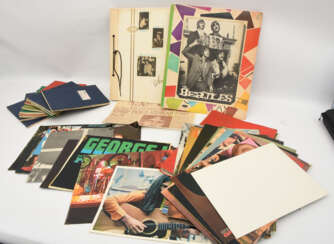 THE BEATLES- COLLECTIBLES: SCRAP BOOKS & CUTTINGS, selbstgemachte Alben und Hefte und Poster, BRD 1967-1971
