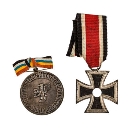 Unkonventionelles Kleinkonvolut Auszeichnungen, mit Deutschland 1933-1945 - - photo 2