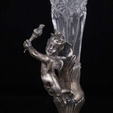 Серебряная ваза с литой фигорой "Путти" - фото 3