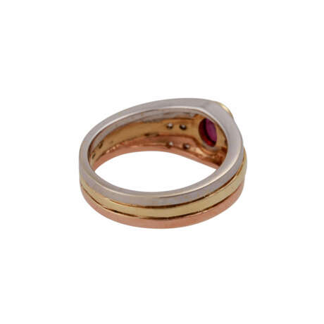 Ring mit Rubin ca. 0,61 ct und 12 Brillanten zus.ca. 0,12 ct, - photo 3